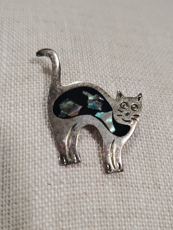 alpaca Jewelry - Silver Cat Brooch with Black Enamel and Iridescent Inlay